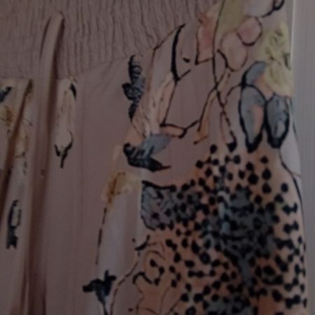 Sommerhose Damen gemustert Grösse M neuwertig