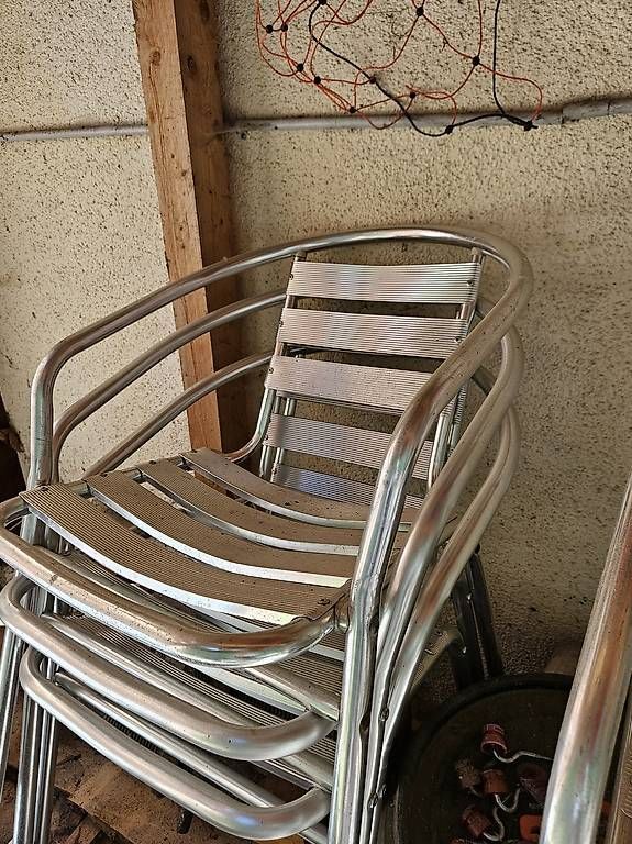 Stühle: 4 Gartenstühle – Gebraucht aus Pragg-Jenaz von haukez