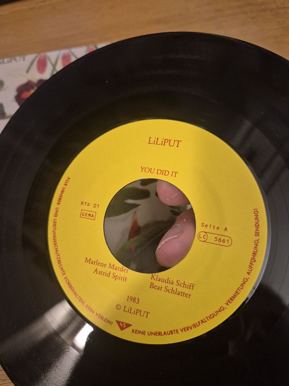 Vinyles: Liliput 7" – D'occasion à Thun par Kissthis 1