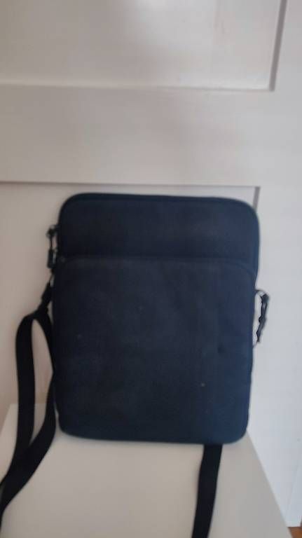 Sacs: Ipad Pro Tasche / Case / Tablet, Computer  – D'occasion à Zürich par aba_6b6j