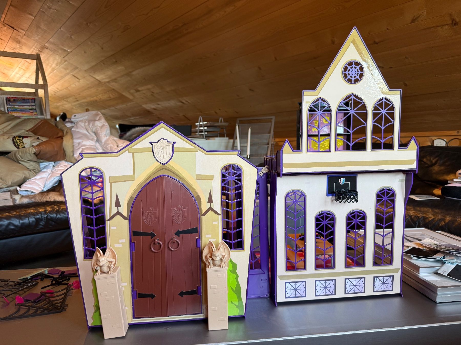 Mattel Casette per bambini: Monster High School G1 – Usato da Fribourg venduto da leaahrm 8