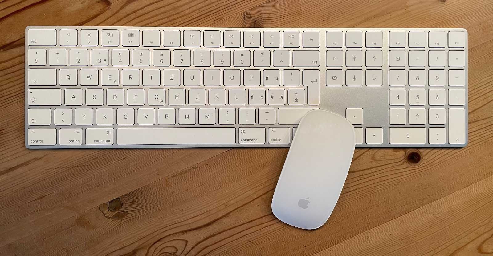 Apple Tastiere: Apple Tastatur & Maus, Bluetooth – Usato da Langenthal venduto da Baltimore1569