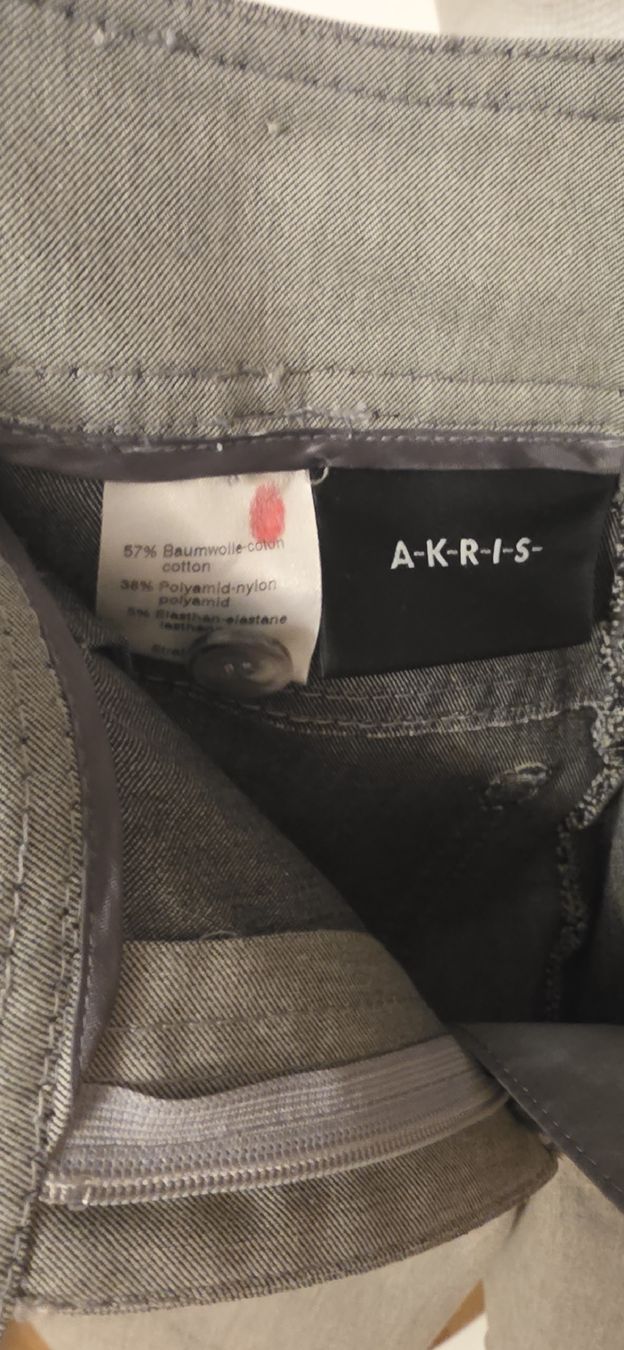 Akris Pantaloni: Akris Hose Grau Grösse 36 – Usato da St. Gallen venduto da mania03 1