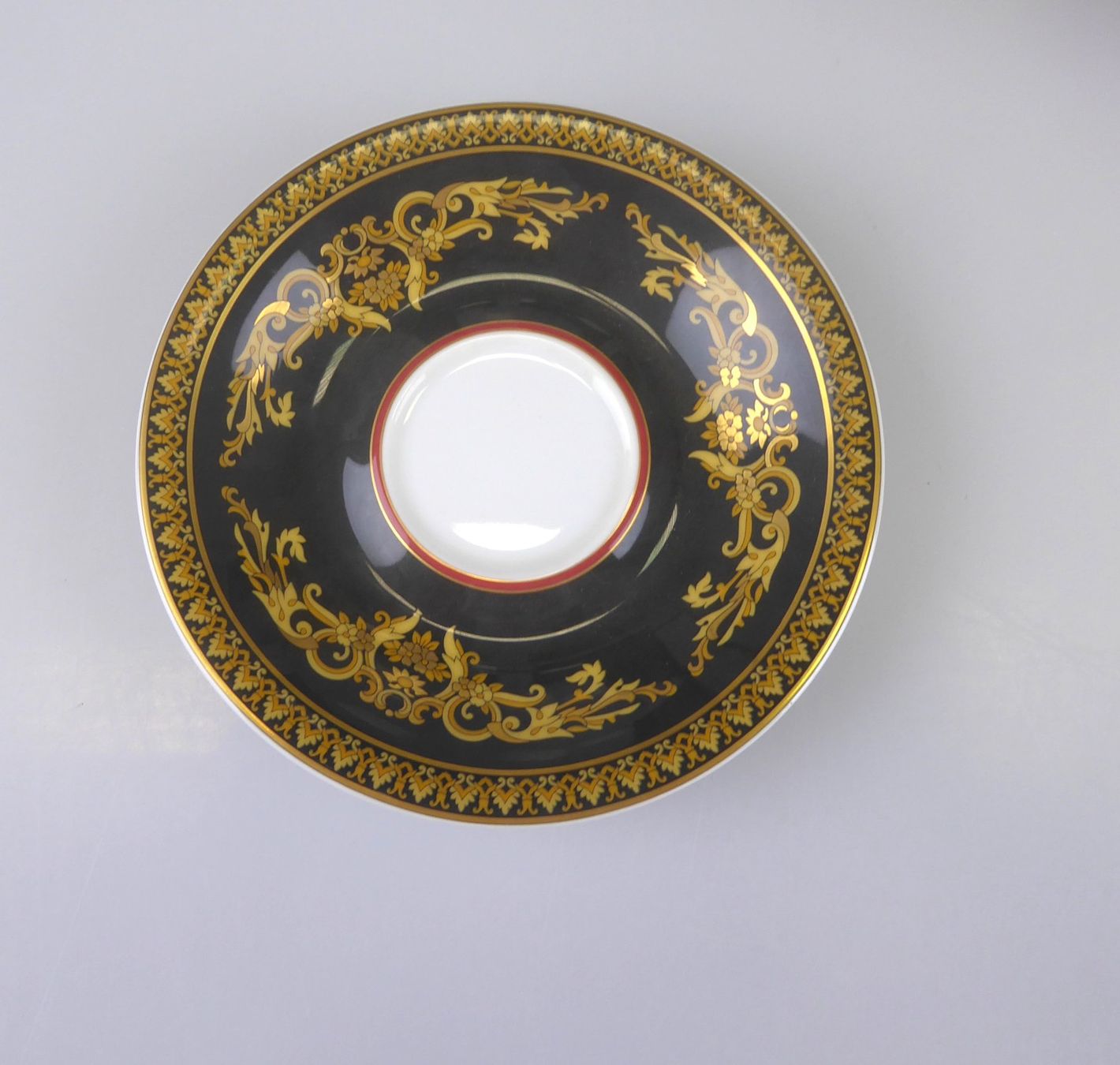 Rosenthal Tazze: ROSENTHAL Versace Kaffeetasse mit Unterteller – Usato da Volketswil venduto da brockipfannenstil 4