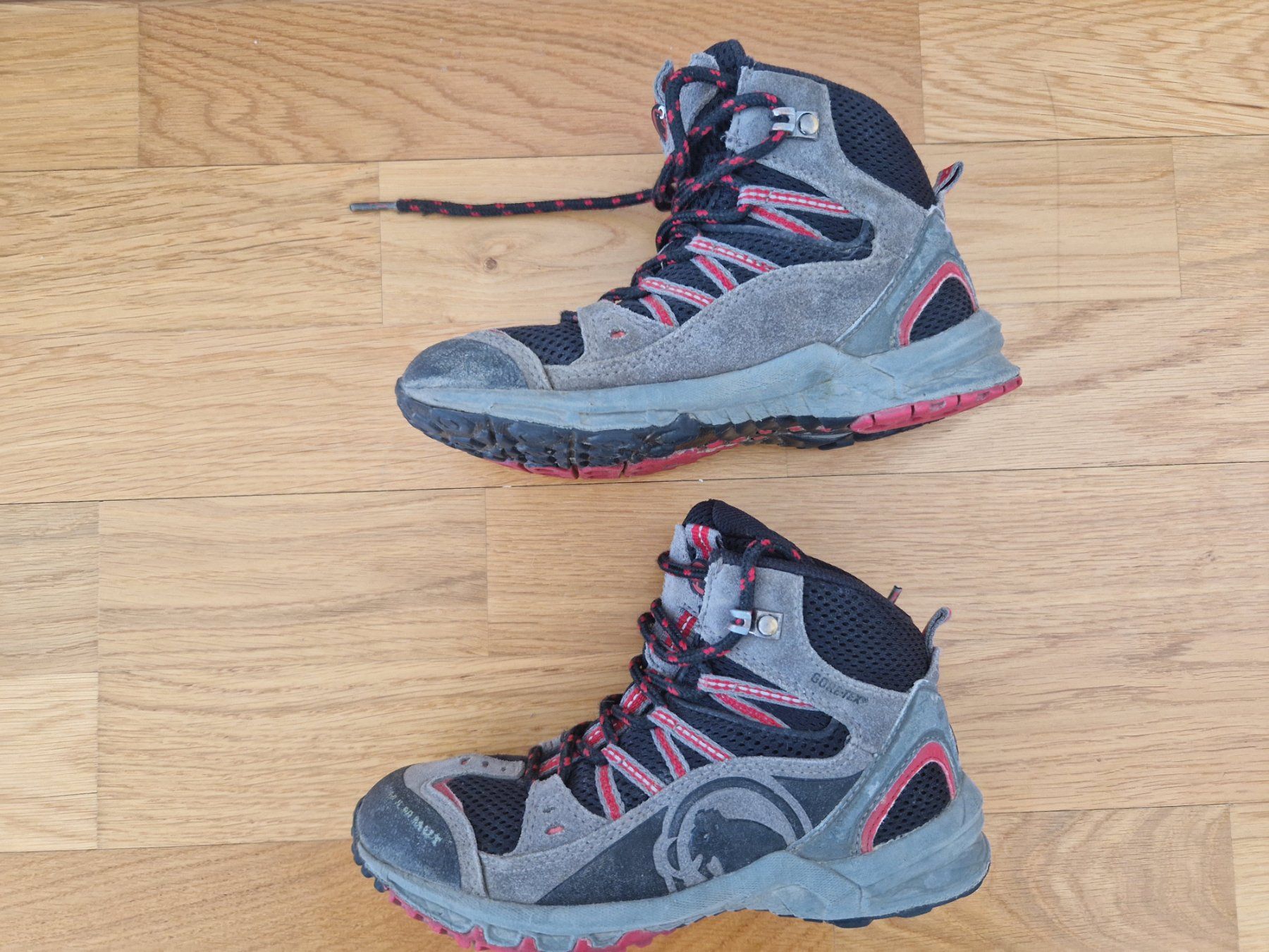 Mammut Scarpe da uomo: Robuste Mammut Wanderschuhe Gr. 32 – Usato da Buchs venduto da sonjaja 6