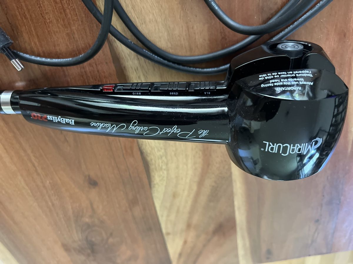 BaByliss Piastre & Arricciacapelli: Babyliss Pro MiraCurl Lockenstab gebraucht – Usato da Mollis venduto da 1371995 4