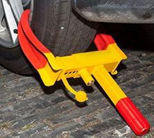 Wegfahrsperre Diebstahl Wohnwagen Radkralle Auto PKW