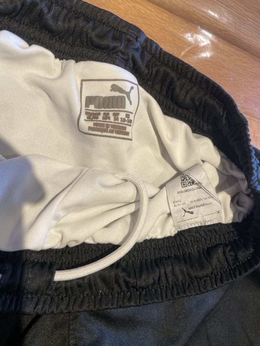 Puma Pantaloni: Short Puma taille 14 ans – Nuovo (secondo la descrizione) da Martigny-Croix venduto da jen_t9fp 2
