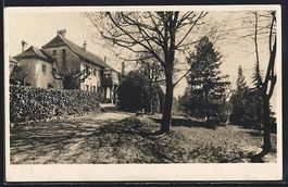 Neuchatel, Ortspartie bei grossem Haus