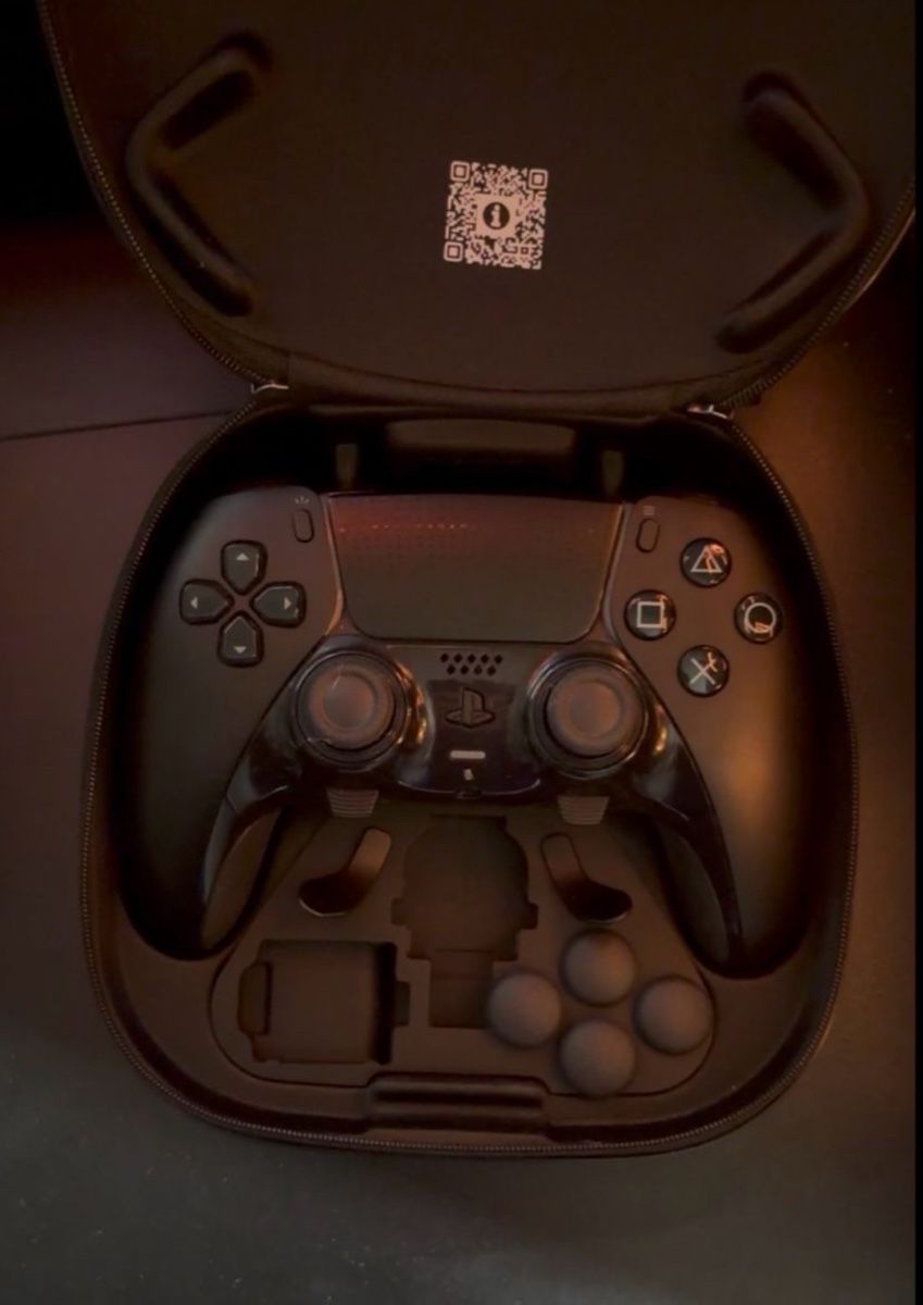 Sony Controller: PS5 DualSense Edge Controller (Black)  mit Tasche  – Nuovo (secondo la descrizione) da Interlaken venduto da alb_jc9t