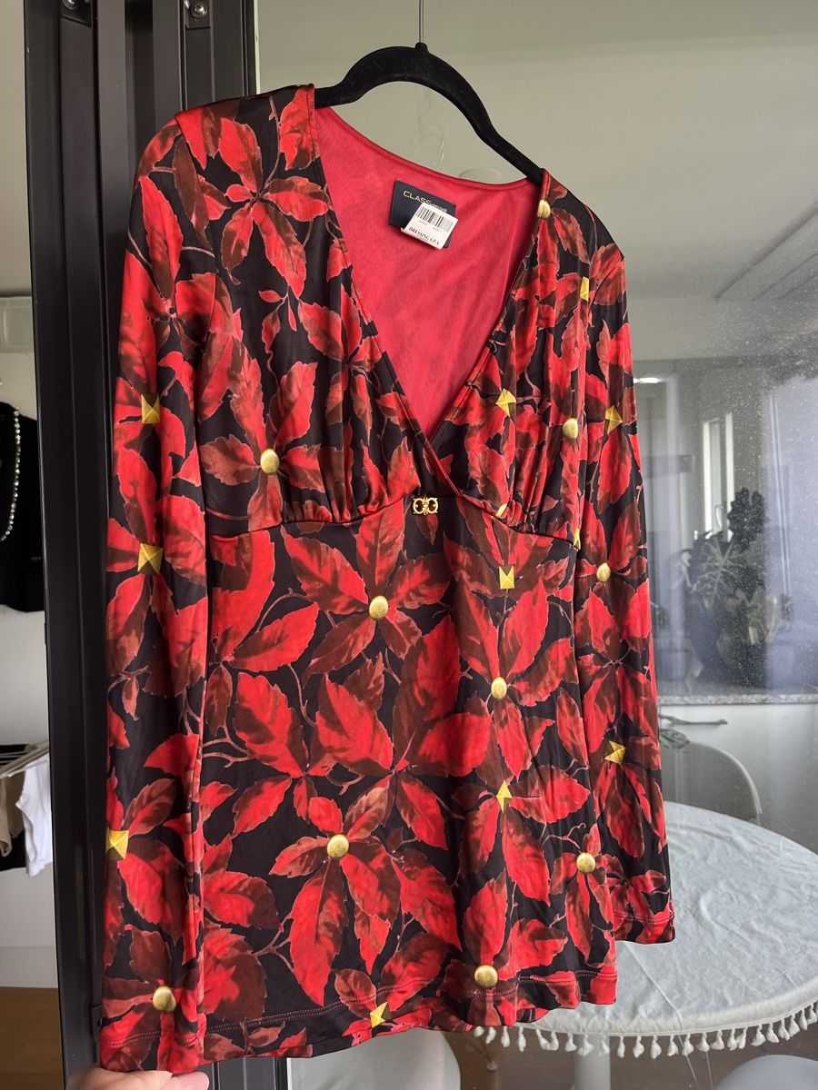 Roberto Cavalli Camicette: Rotes Roberto Cavalli Top, Gr. 40 – Usato da Zürich venduto da ana.vla