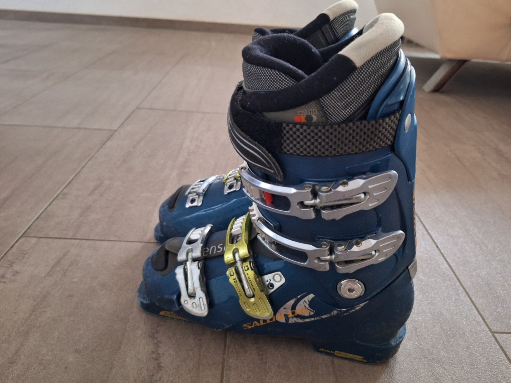 Salomon Scarpe da uomo: Skischuhe Junioren Gr. 25-25.5 – Usato da Wilen b. Wil venduto da max140 2