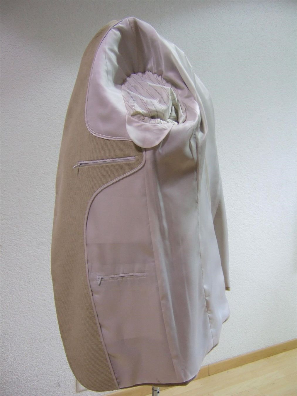 Giacche: Herren Jacke Cord Grösse 56-60 – Nuovo (secondo la descrizione) da Langnau am Albis venduto da Chinareto 2