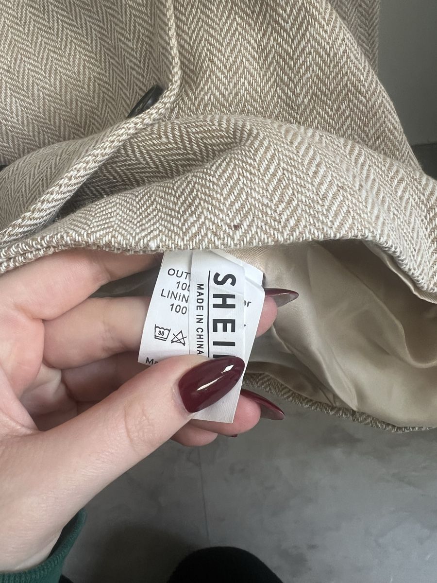 Shein Giacche: Jacke von Shein, Grösse L – Nuovo e nell'imballaggio originale da Kirchberg BE venduto da lea_kb6y 2