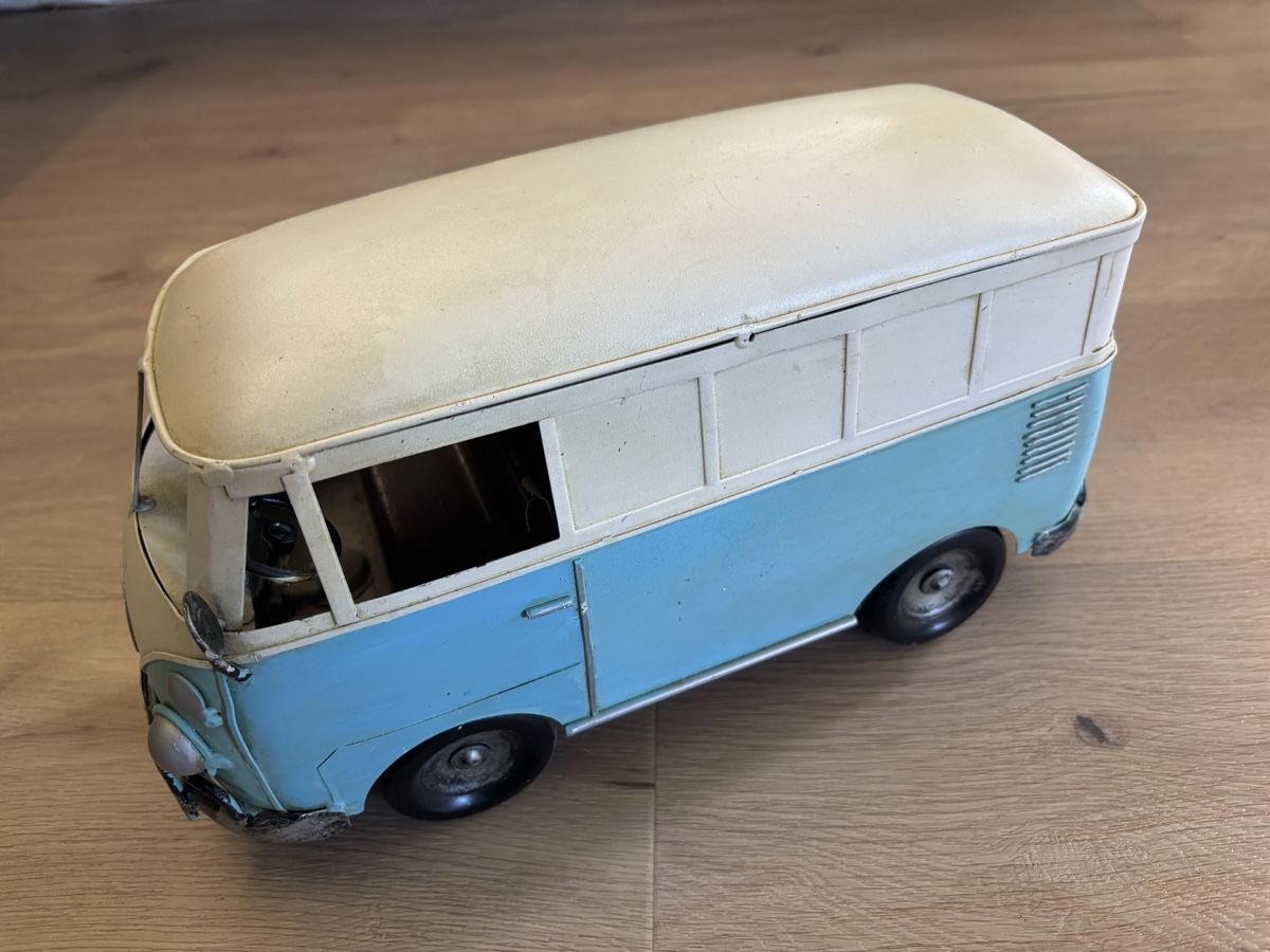 Volkswagen Voitures modèles: VW Bus Blechmodell – D'occasion à Hinwil par eri_b76q 1