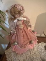 Porzellanpuppe Victorian Dolls Ruby gebraucht Zustand