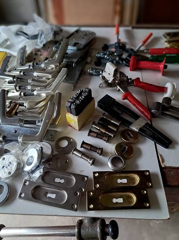 Ferramenta: Ferramenta per falegnami – Usato da Figino venduto da cau_pcd6