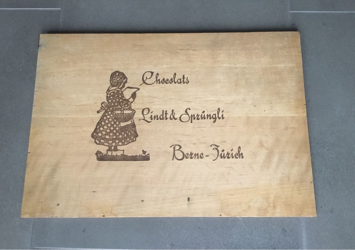 Articoli in legno: Lindt&Sprüngli Holz-Tafel – Usato da Rüschlikon venduto da succes08