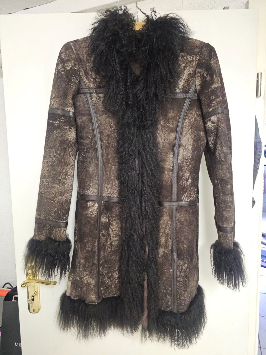 Cappotti: Wintermantel aus Lammfell Grösse 38 /M – Nuovo (secondo la descrizione) da Rheineck venduto da aron012