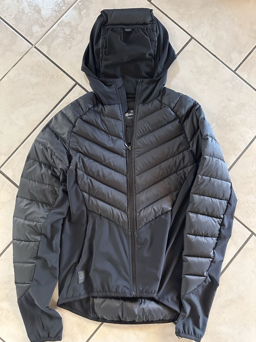 Jacken: Daunen Jacke Damen S – Gebraucht aus Uetliburg SG von Luckyeightone