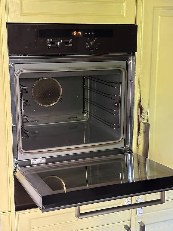 Fours: Backofen Miele – D'occasion à Küssnacht am Rigi par fab_y7dh 1
