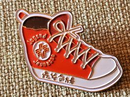 M316 - Pin Turnschuh Jugend Jeunesse Schweiz Turnen