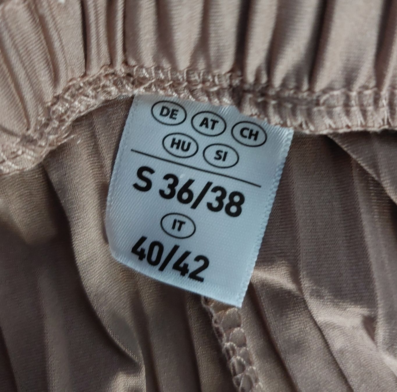 Pantaloni: Neue Trend Sommerhose. Grösse 36-38 – Nuovo (secondo la descrizione) da Balsthal venduto da Trendline55 2