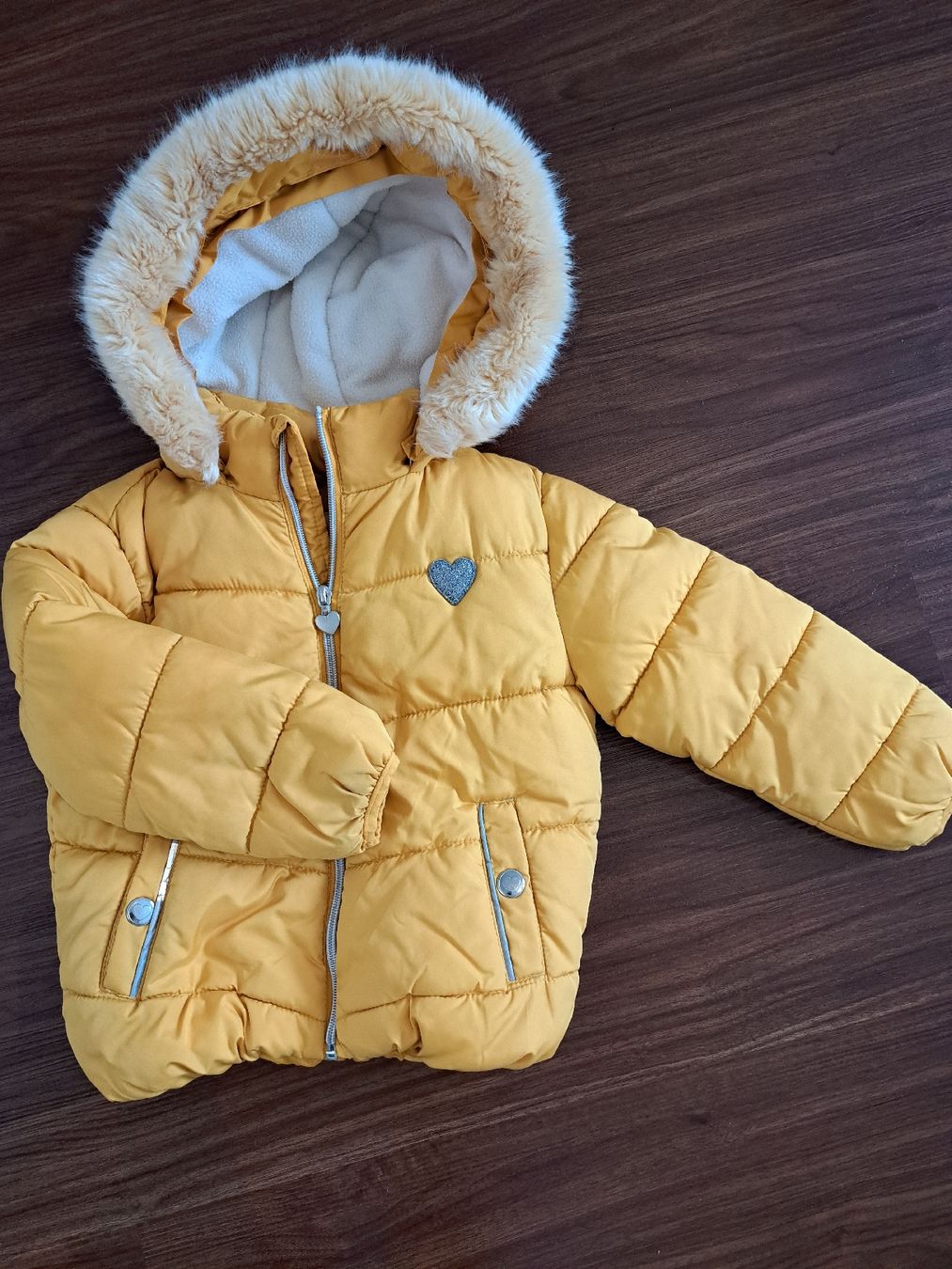 Giacche & Cappotti: Süsse Winterjacke, Grösse 98, Senfgelb, Mädchen – Usato da Basadingen venduto da Perlenfee_Schweiz