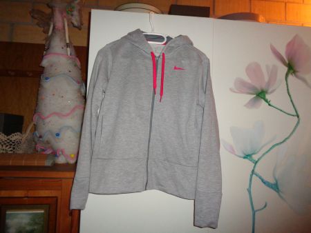 *** Hoodie Jacke *** / grau/pink von Nike