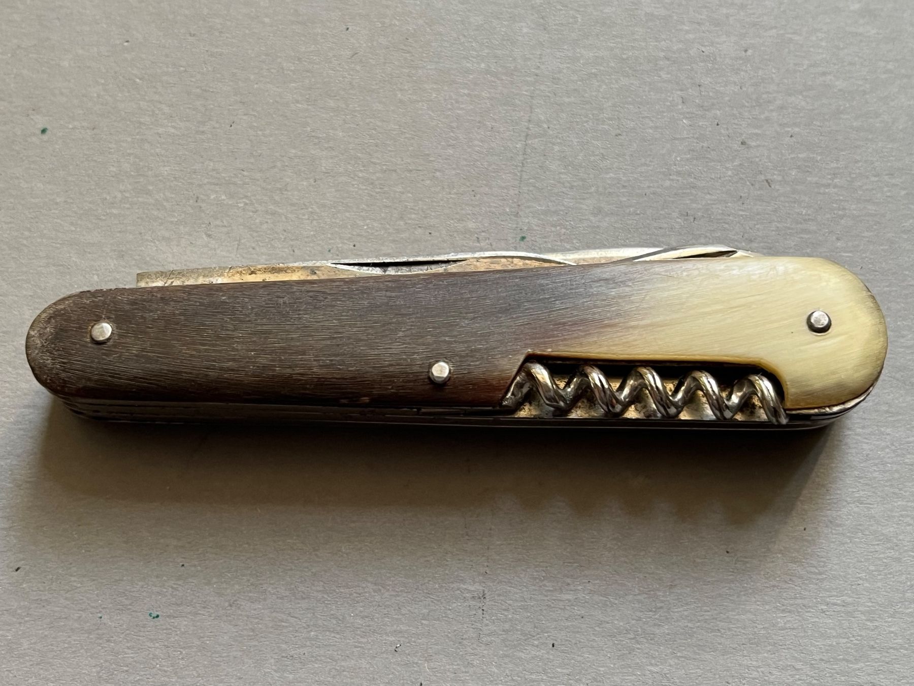 Couteaux de poche: Altes Sackmesser 93 mm - Horn-Griffschalen – D'occasion à Zürich par FV.vintage 6