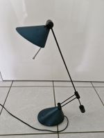 Moderne Schreibtischlampe aus den 80ern.