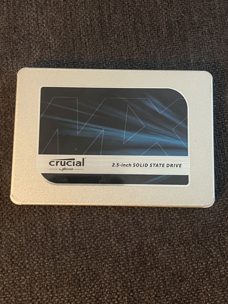 Crucial Dischi rigidi: Crucial MX 2.5-inch Solid State Drive, Like New – Usato da Turbenthal venduto da Sert88