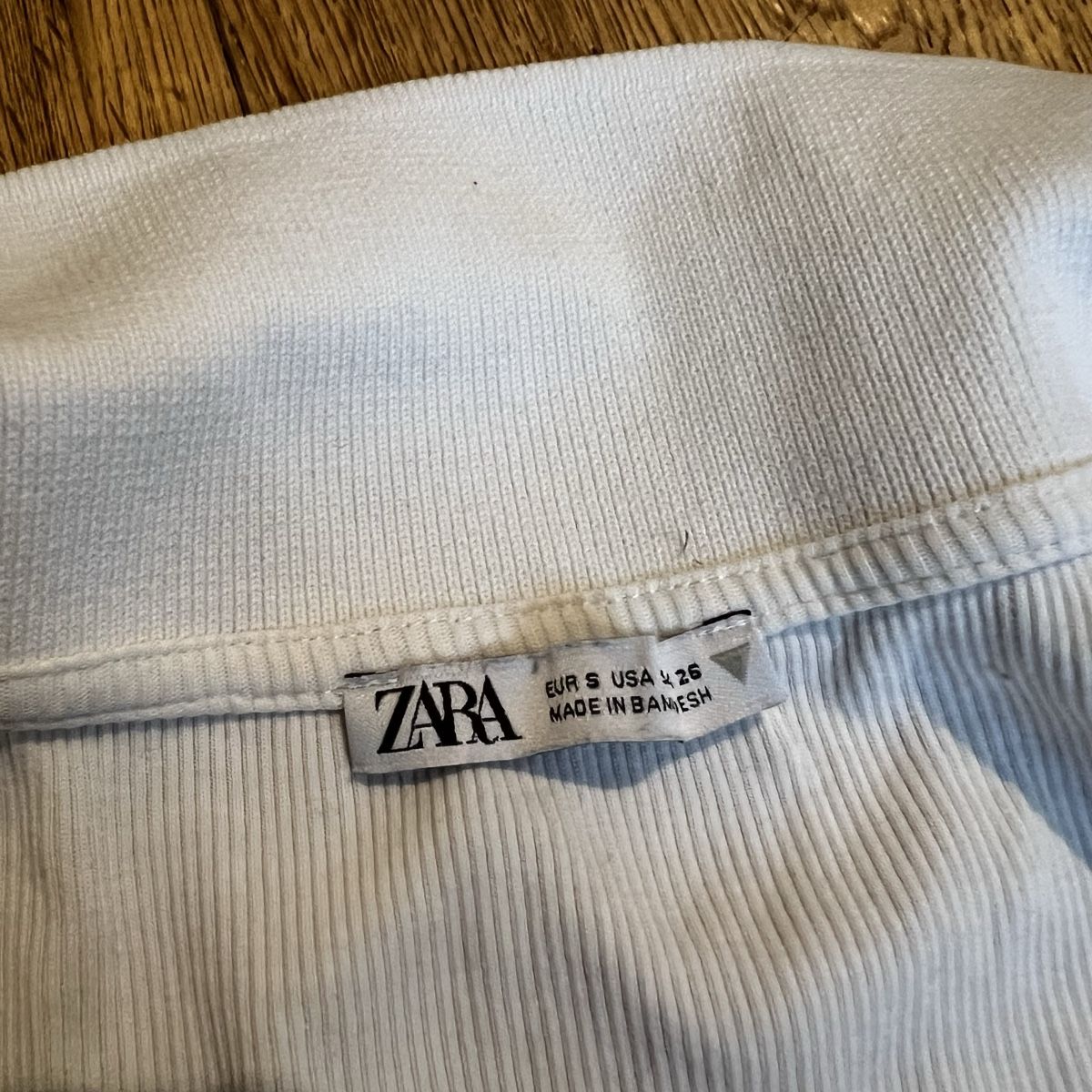 Zara Top: Polo Shirt Crop-Top – Nuovo (secondo la descrizione) da Chur venduto da noe_mh8b 1