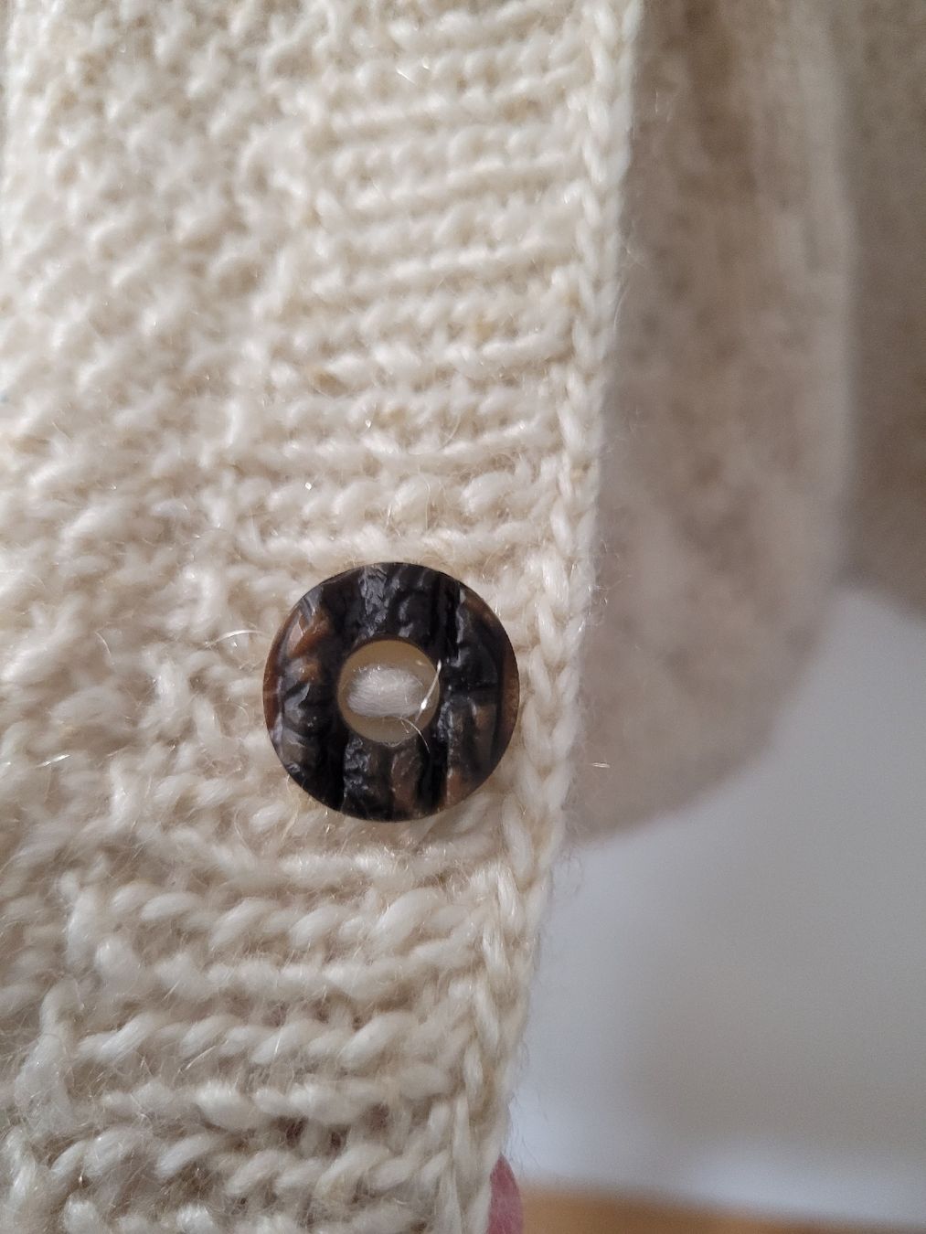 Vestes: Gemütliche Strickjacke Grösse M/L – D'occasion à Wetzikon ZH par Tabi91 1