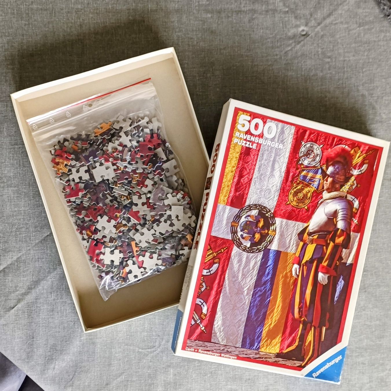 Ravensburger Puzzles: SCHWEIZERGARDE PUZZLE 500 TEILE – Gebraucht aus Dietlikon von Raffy12 2