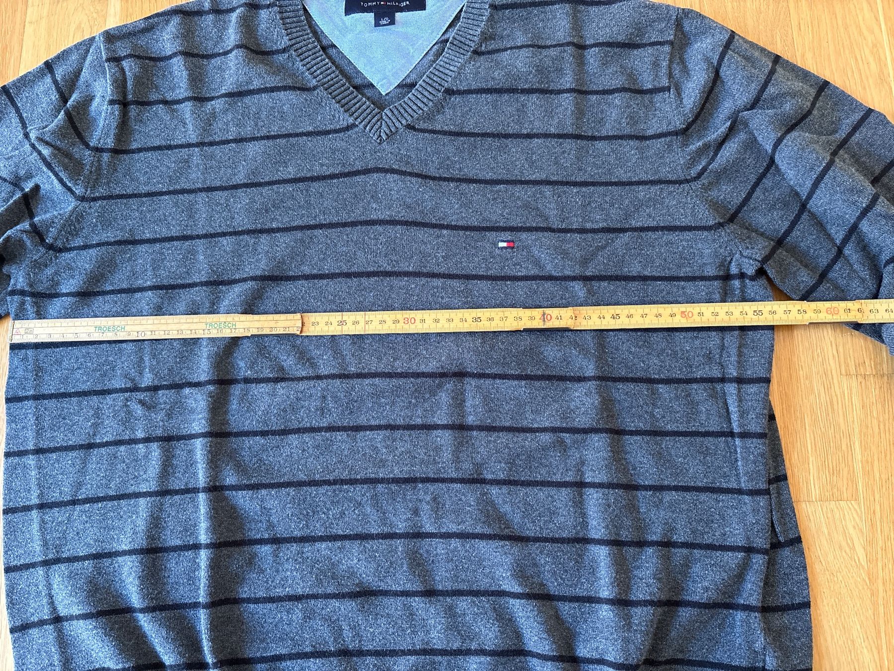 Tommy Hilfiger Maglioni & Felpe: Tommy Hilfiger Pullover grau Gr. L – Usato da Bülach venduto da Chantoffel 4
