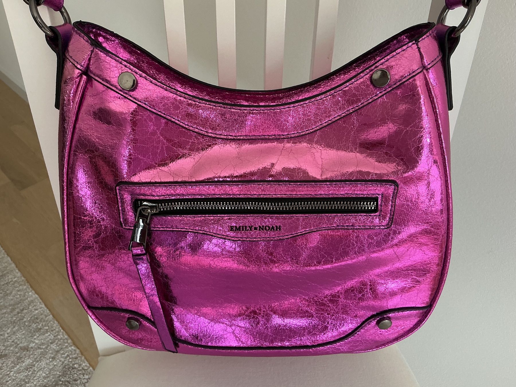 Sacs femmes: Tasche EMILY u. NOAH wunderschön neu – D'occasion à Rudolfstetten par Foxj 1
