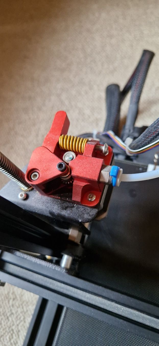 Creality 3D Drucker: Creality Ender 3 V2 mit Aluminium Extruder, BL-Touch – Gebraucht aus Appenzell Meister. von Rok107 2
