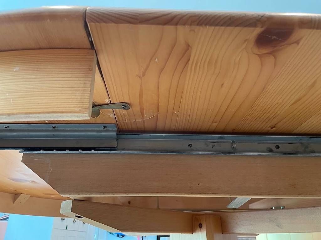 Tische: table ronde 120 cm extensible  – Gebraucht aus Charmey (Gruyère) von ste_6kc6 1