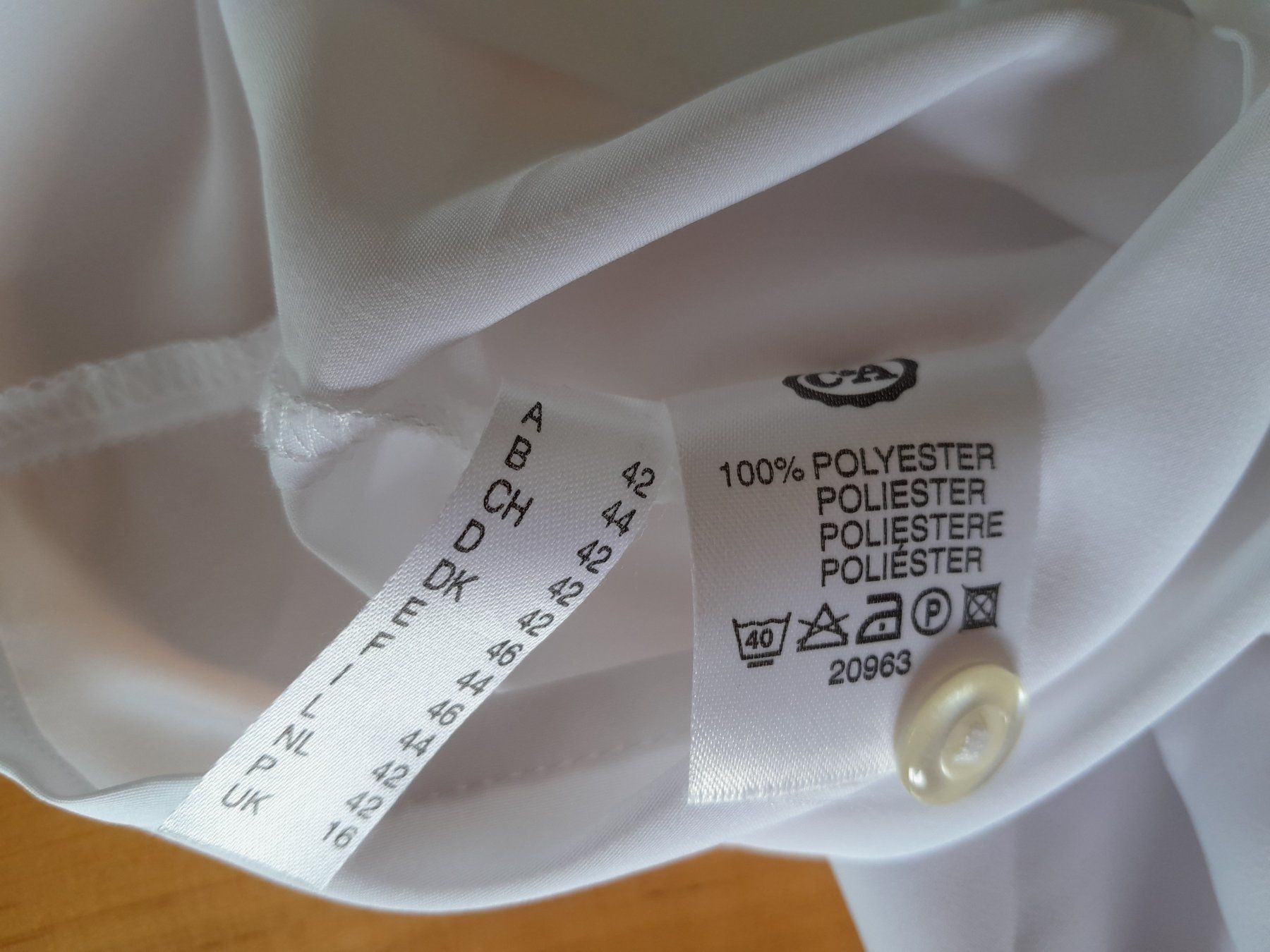 Camicette: Chemise 42 comme neuve – Nuovo (secondo la descrizione) da Charmey (Gruyère) venduto da Laulau.sansan 3