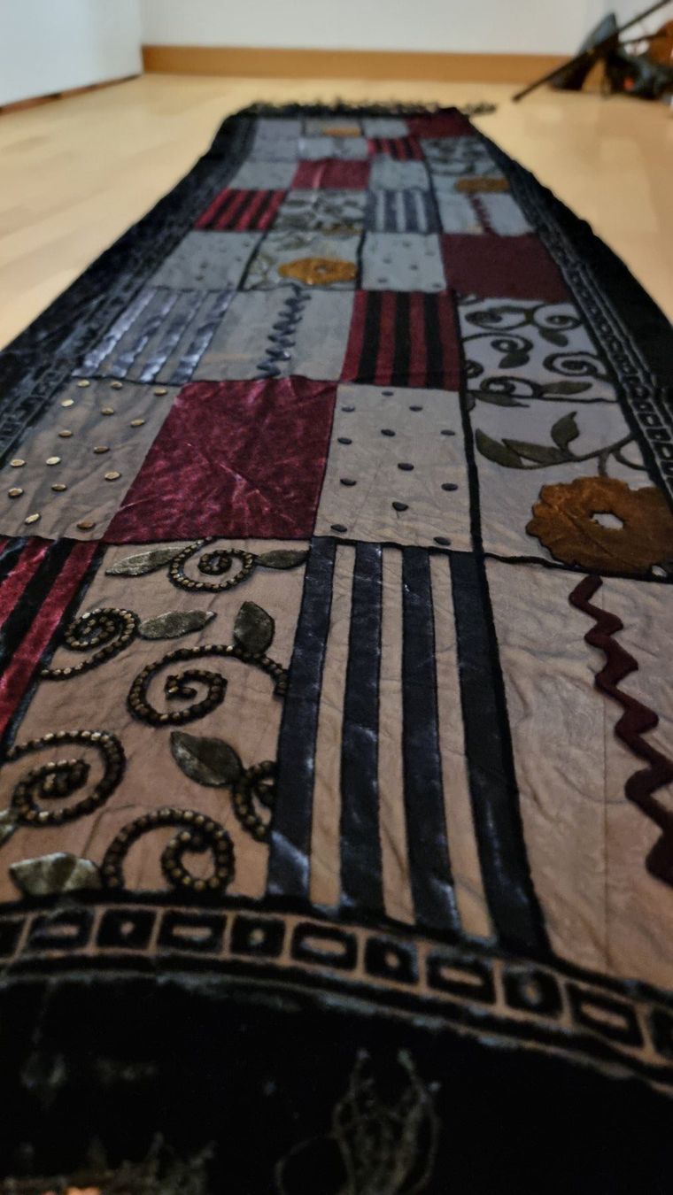 Foulards & écharpes: Eleganter Samt-Patchwork-Stola mit Fransen – D'occasion à Wald ZH par CapLux 1