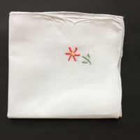 Taschentuch   Mouchoir  oder  Serviette   mit Blume gestickt