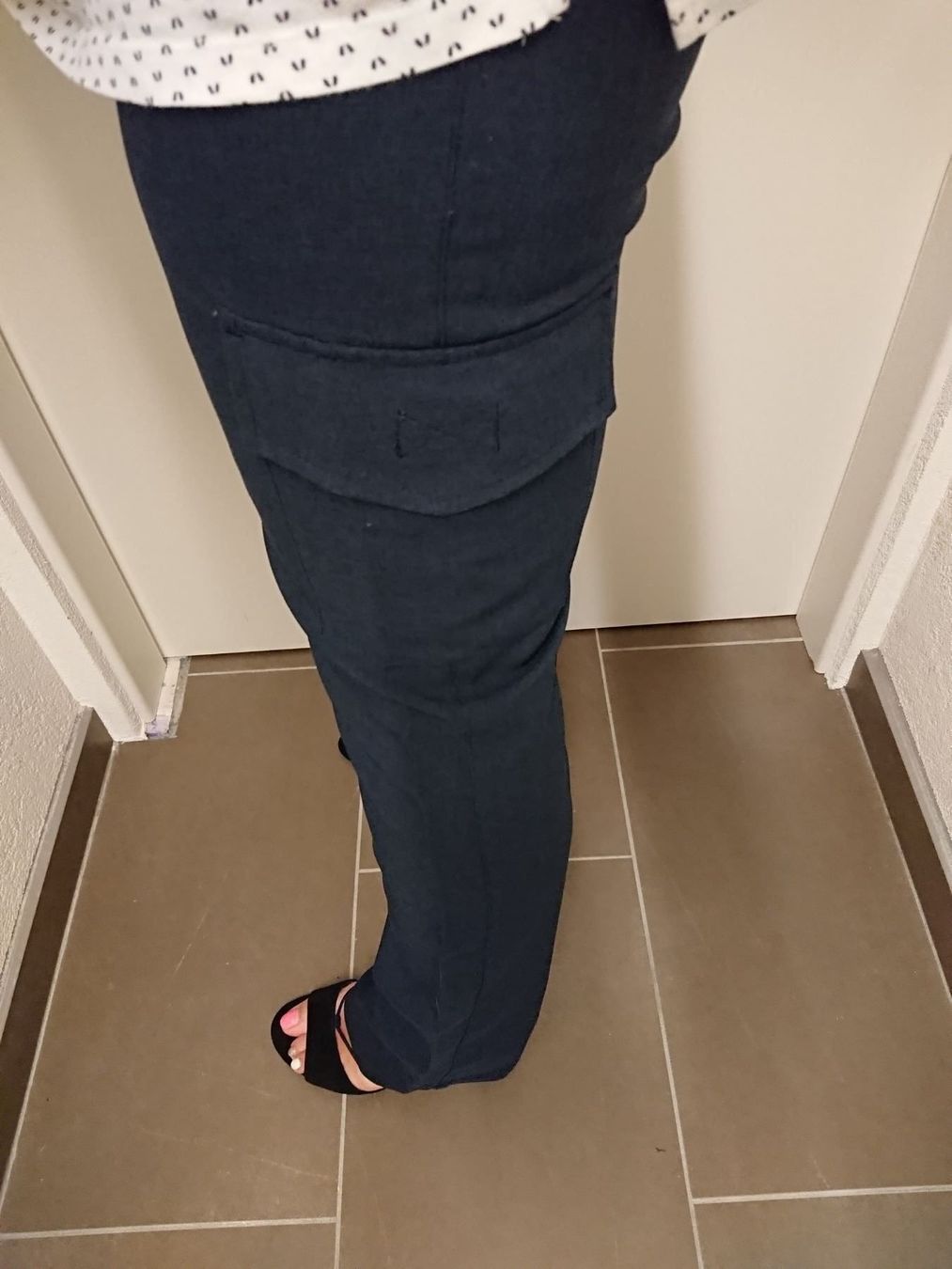 Hosen: Pantalon marine marque HENNES t.38 – Neu (gemäss Beschreibung) aus Agiez von chouchanelle 2