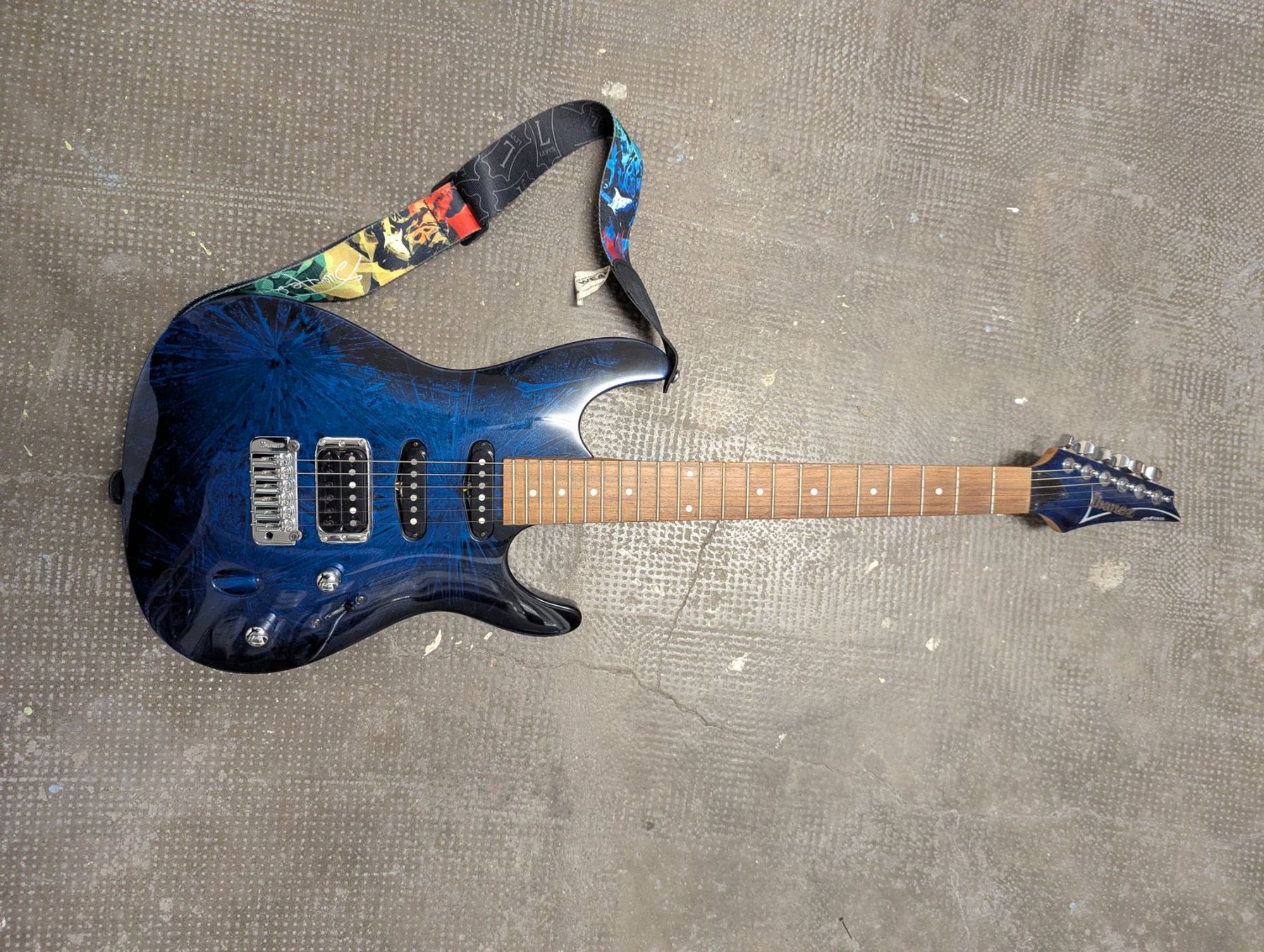Ibanez Musikinstrumente: E-Gitarre Ibanez SA08LTD2 – Gebraucht aus Basel von wollamhsram 2
