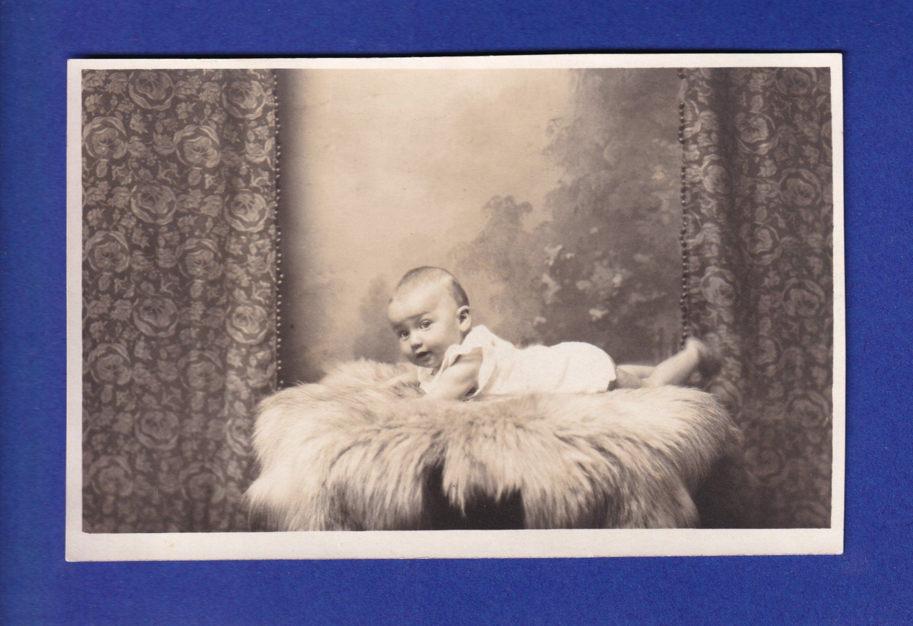 Cartoline postali: ENFANT - Photo de bébé – Usato da Pully venduto da nicecards-shop