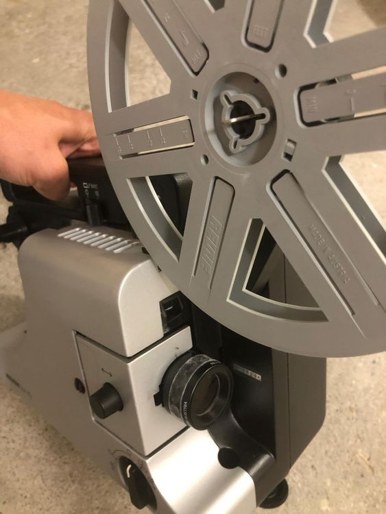 Projecteur De Films Super 8 – Revuelux 4004 – Vintage – Fonctionne