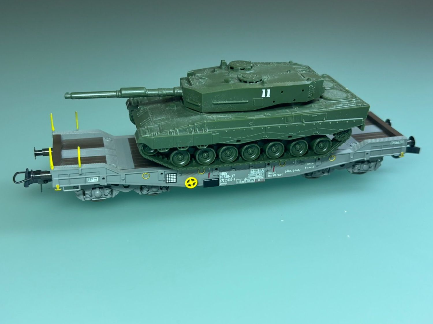 Roco Modellini di ferrovie: SBB CFF Panzertransportwg mit Leopard II Schweizer Armee – Usato da Sion venduto da lol_98vj 5