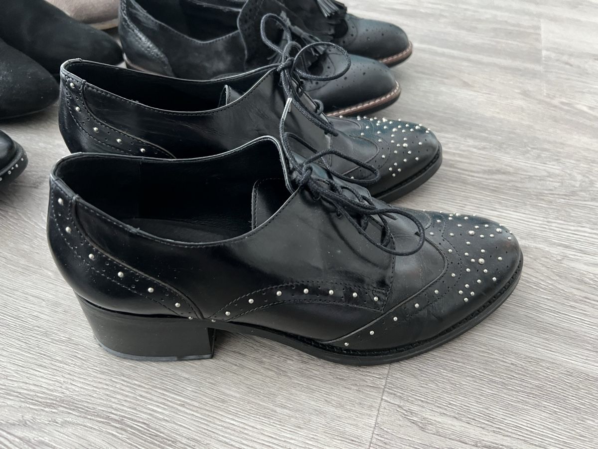 Scarpe da donna: Lot Chaussures - taille 38-39 – Usato da Ste-Croix venduto da Caramel31 2