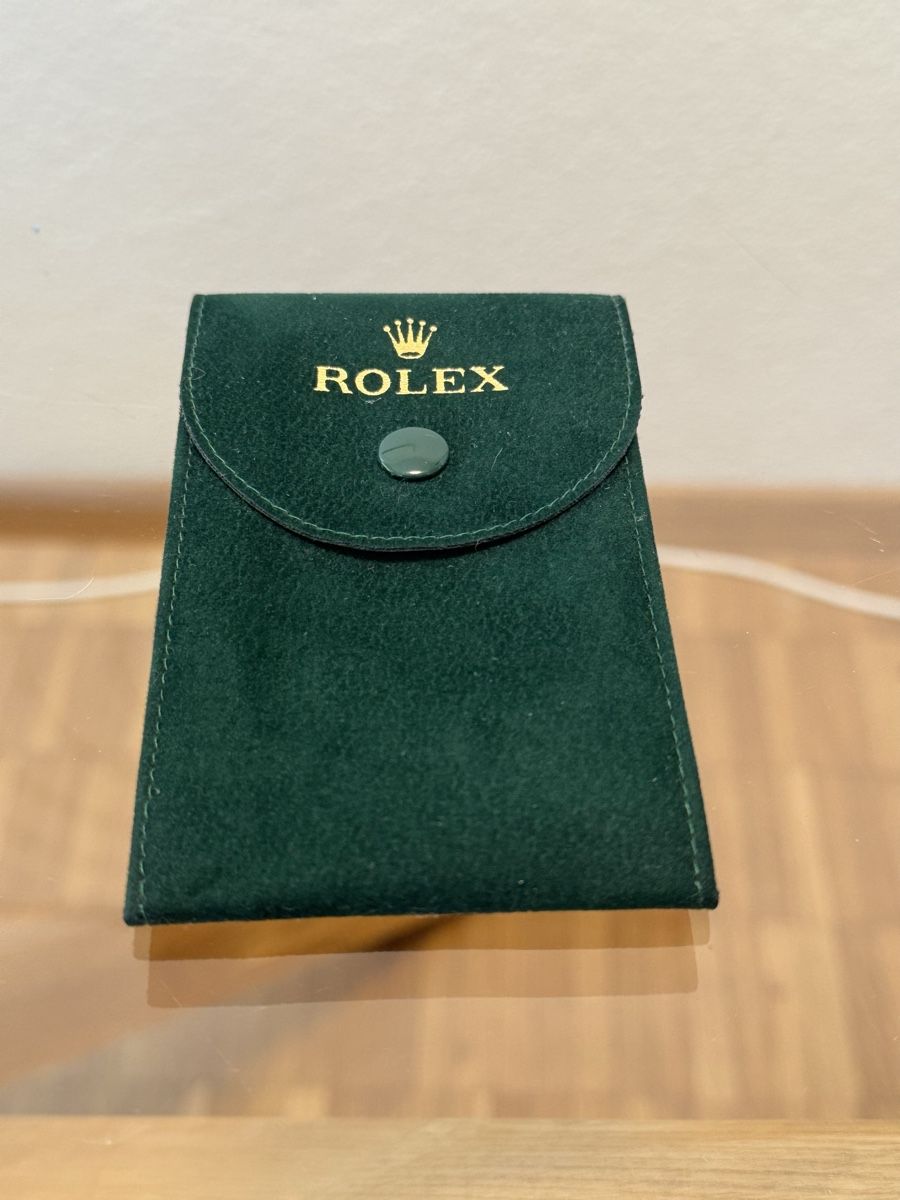 Scatole porta orologi: 2x Rolex Travelbag dunkelgrün Samt – Nuovo (secondo la descrizione) da Schlieren venduto da LaLuxaZurich 5