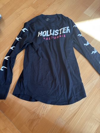 Hollister Long Sleeve Black T Shirt